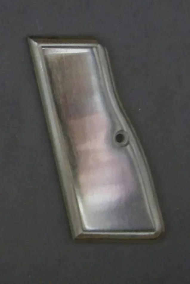 Browning Traditional Raised Panel Hi-Power Grips
