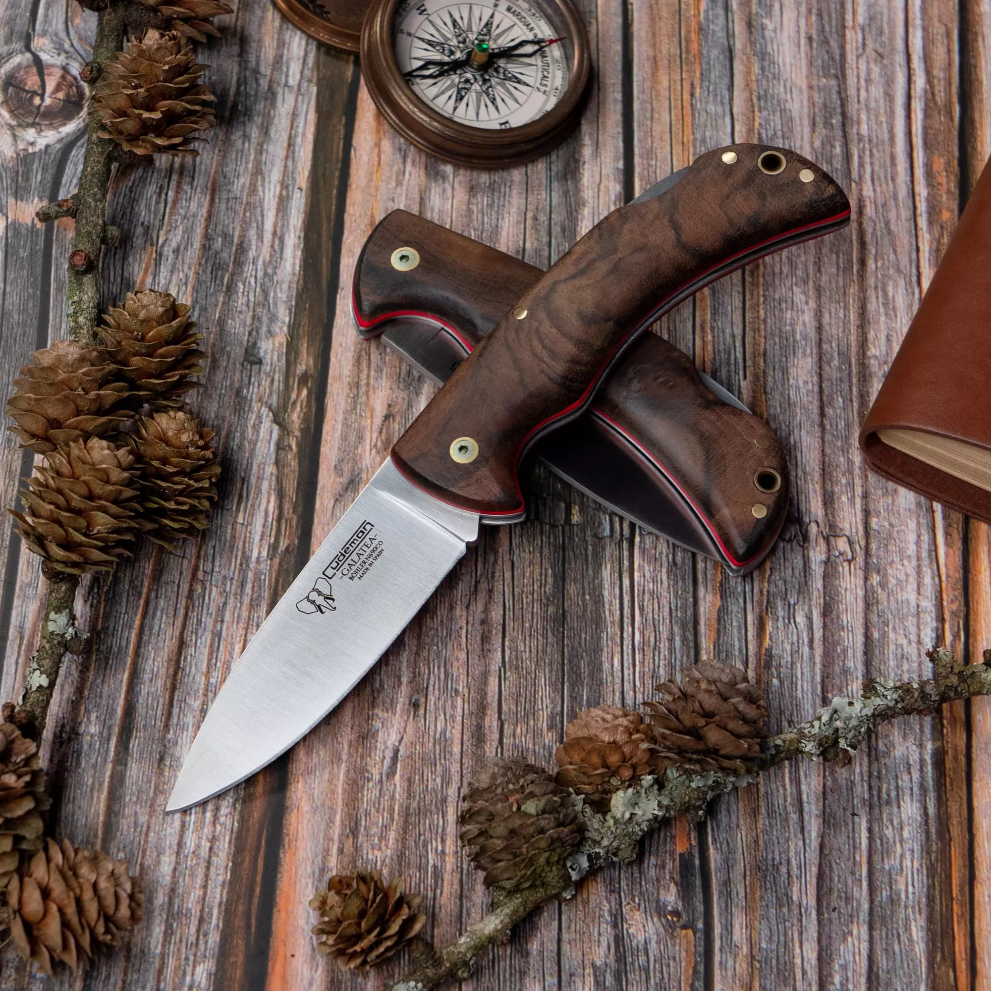 CUDEMAN – FOLDING SKINNER 9.5CM STANDARD POINT BLADE, POLISHED WALNUT WITH RED SEPARATOR/ NO SHEATH