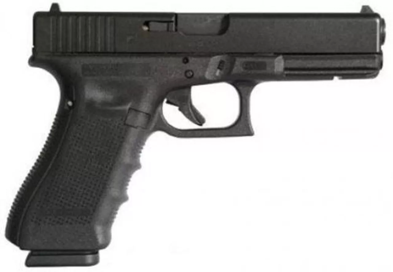 Glock G17 Gen4 9mm 4.49″ Barrel Fixed Sights 17rd Mag USA Made