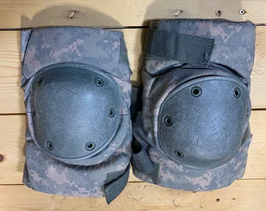 Knee Pad Set, ACU Digital Medium