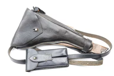 SOLD - 1906 / 1908 Navy Luger Accessories