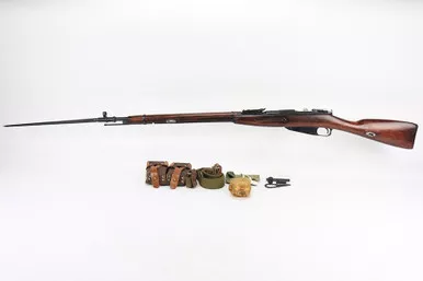 SOLD - 1926 Russian Mosin-Nagant M91 - With Extras