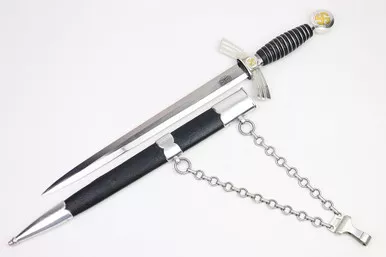 SOLD - 1st Model Luftwaffe Dagger with Chain (101322-13)