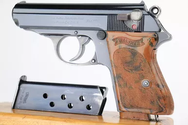 SOLD - Luftwaffe-Contract Walther PPK - Matching Magazine