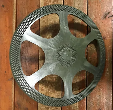 SPREADER PIECE FOR ANTENNA STACKING POLES